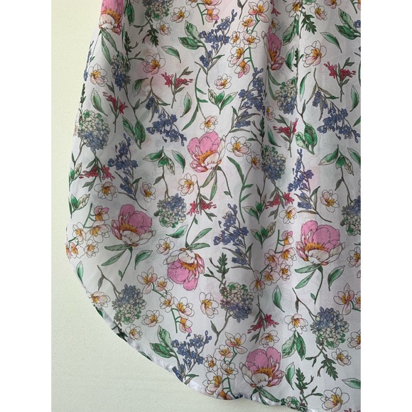 COPY - Size 4, H&M, white and floral sleeveless blouse - Picture 7 of 13